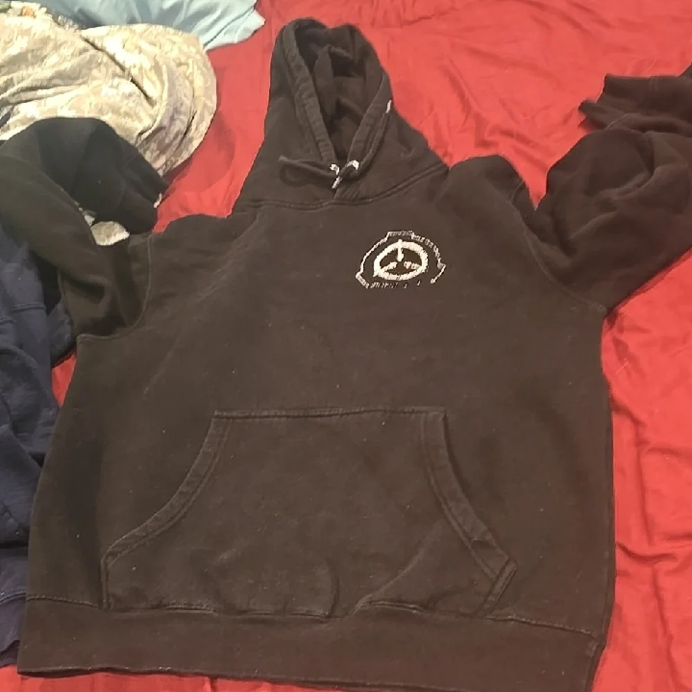 ❤️10/$13 Black Graphic Hoodie with Small Chest Logo Mon Symbol Scp